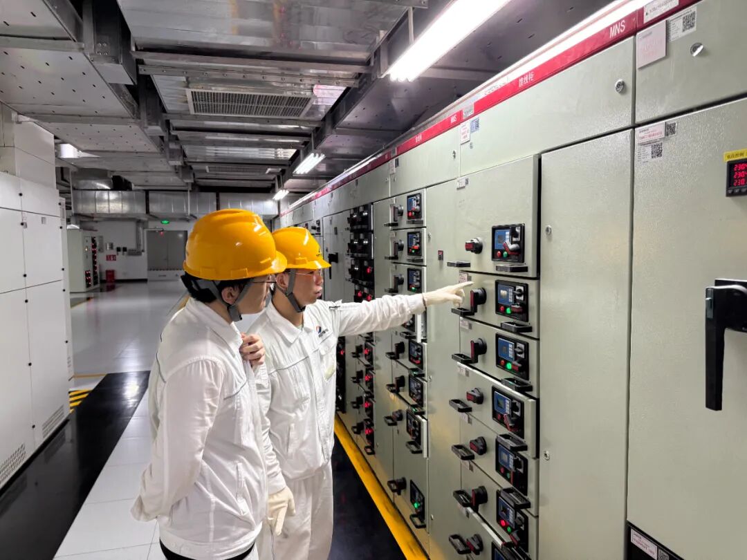 Can I Get Quotes From Vendors Supplying Main Distribution Boards with Remote Monitoring Capabilities?