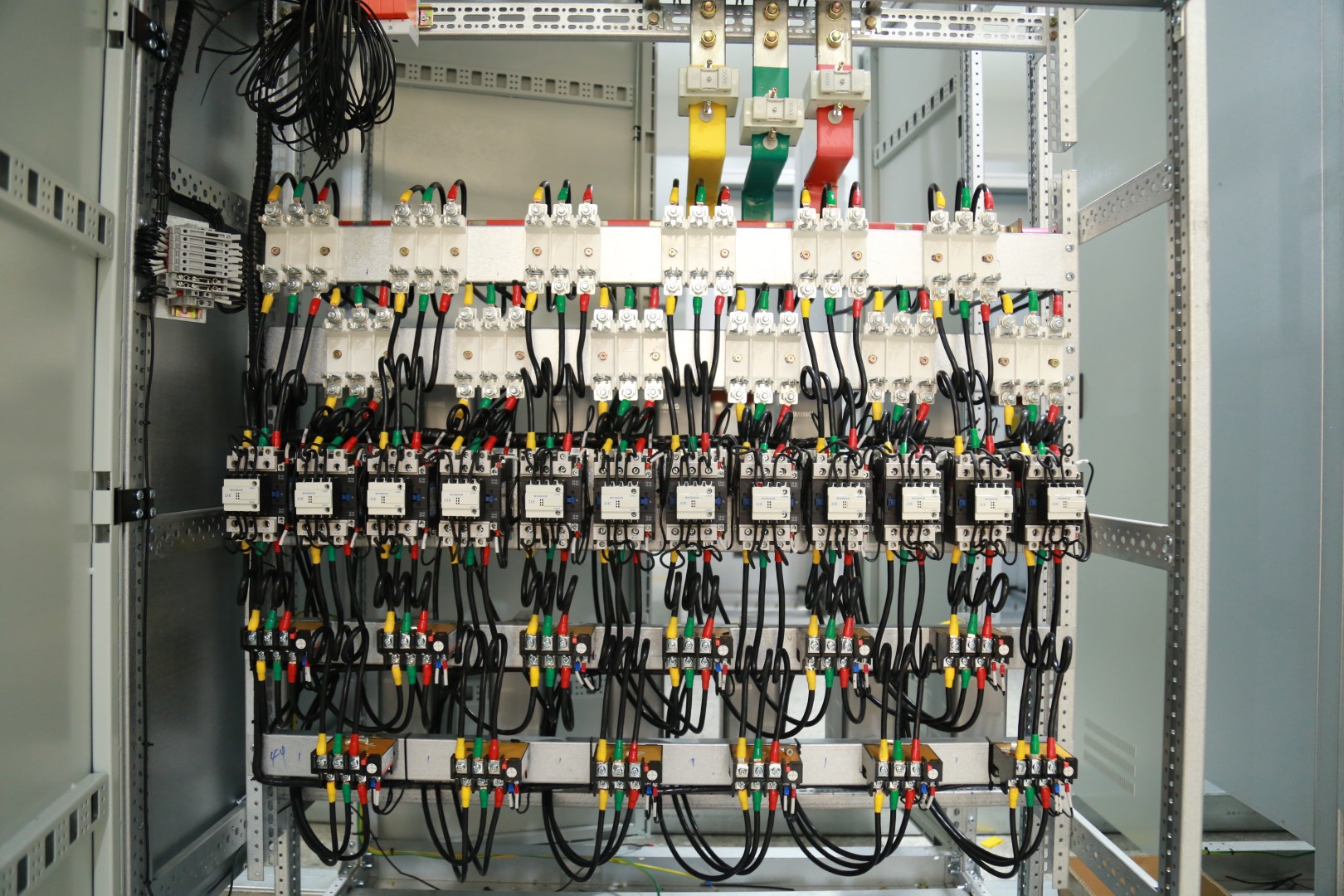 Contactor Array