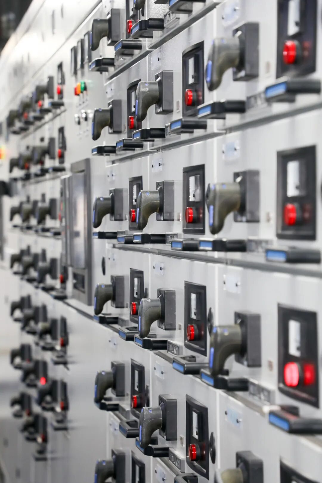 Low voltage MCC motor control center drawer cabinet