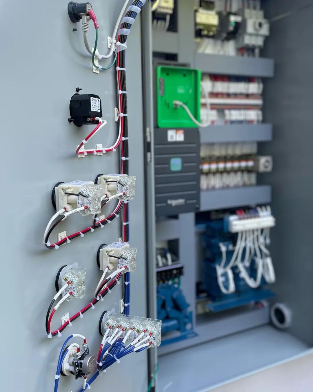 control panel wiring assembly showing new wiring layout for pump panel retrofit