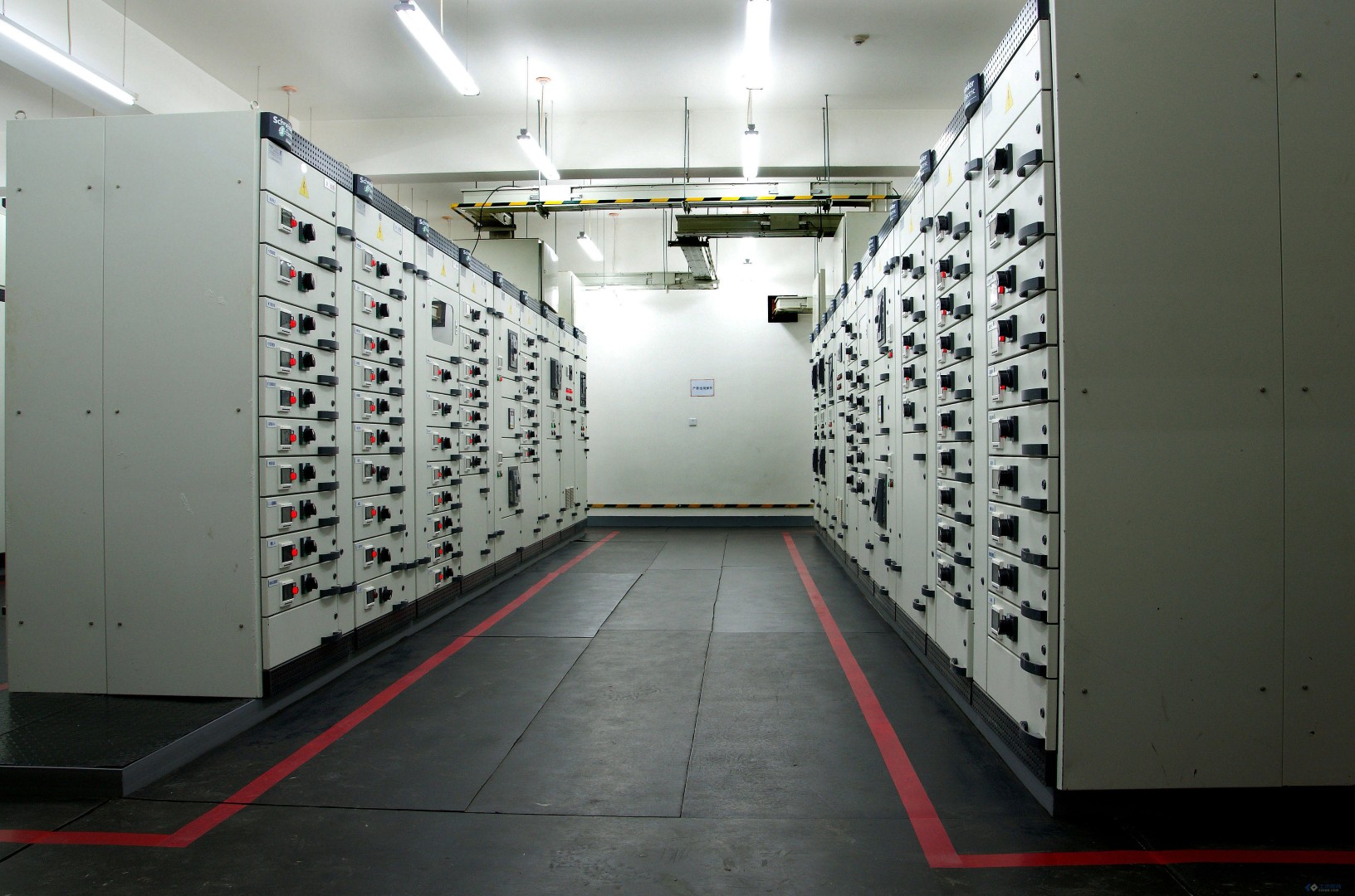 commercial building power distribution and VFD panel installation in office tower electrical room
