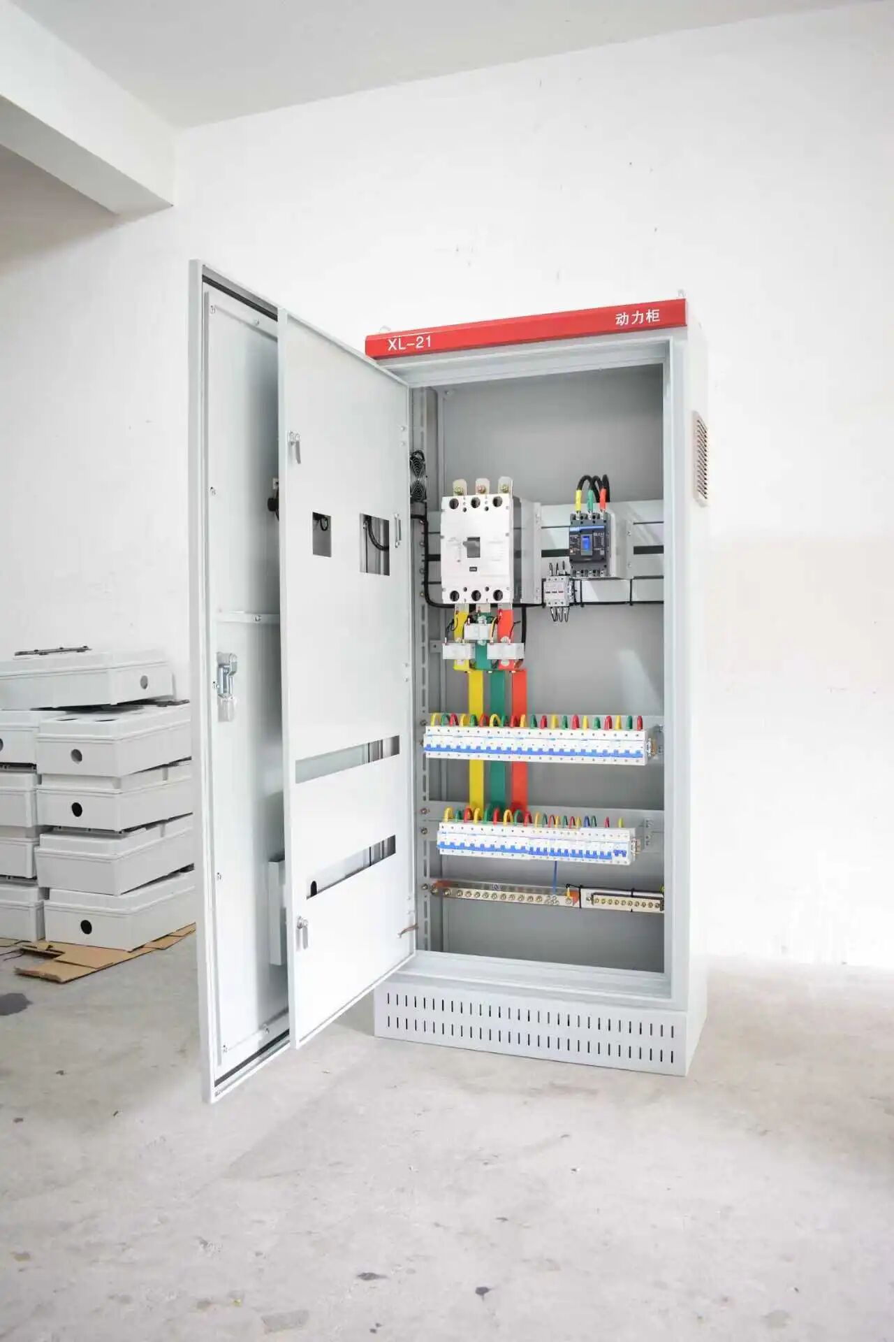 Where Can I Buy Low Voltage Switchgear Panels for Industrial Use?