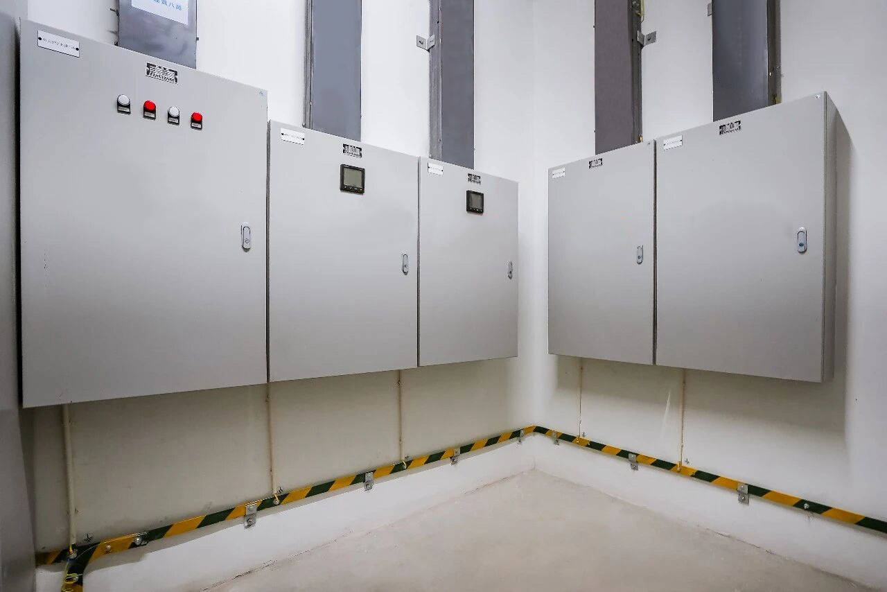 sub distribution board in a commercial building serving tenant floor circuits